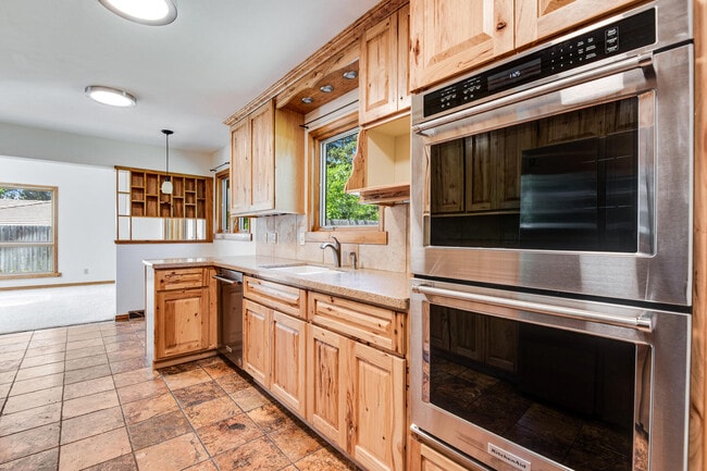 Photo - 5240 Sun Dial Pl House