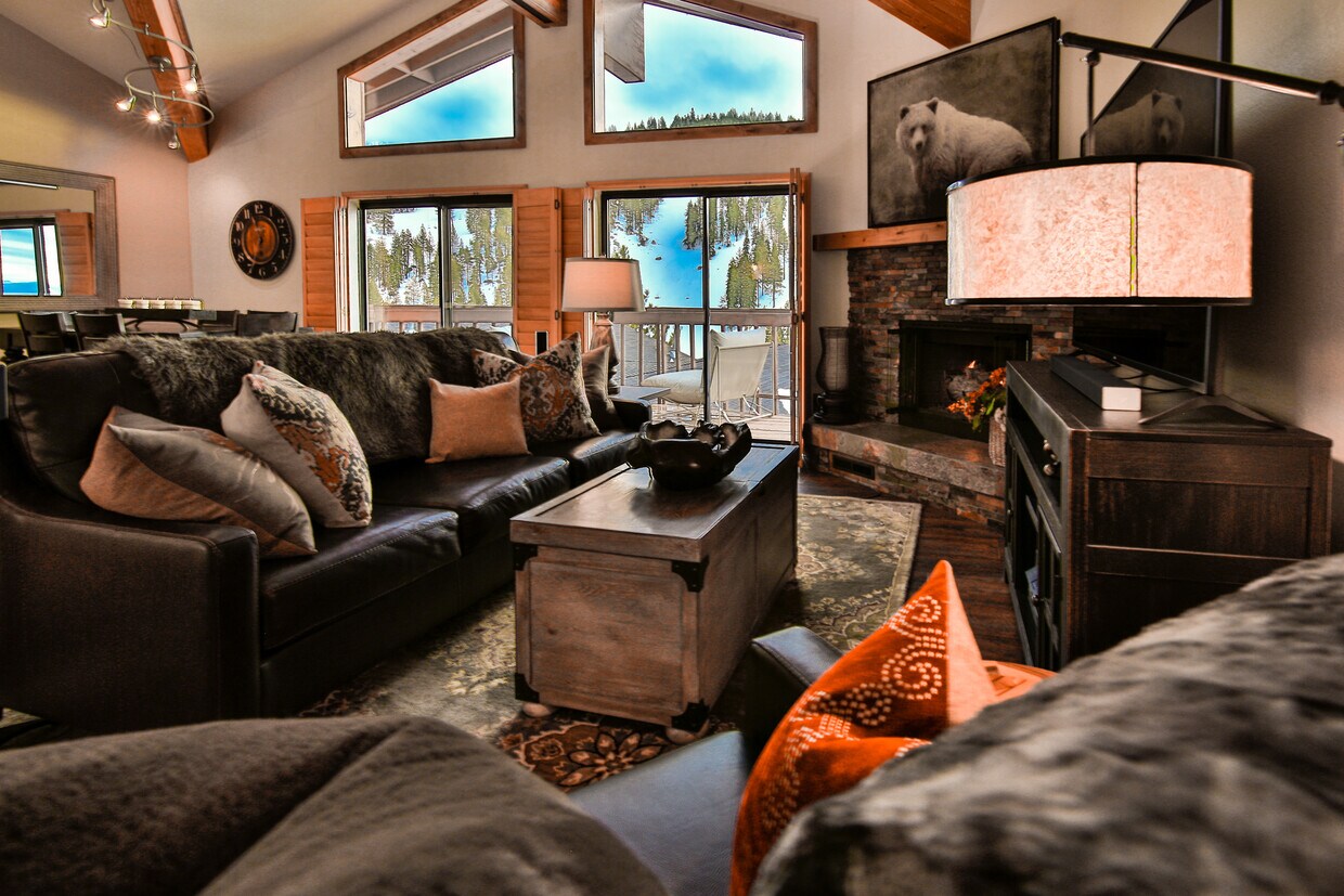 Viviendo - 400 Fairview Blvd