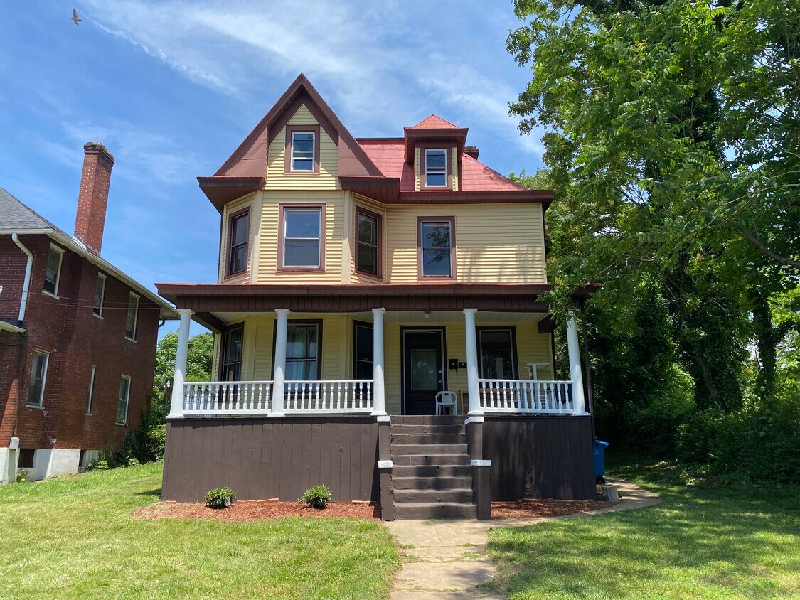 Foto principal - 1423 Patterson Ave SW