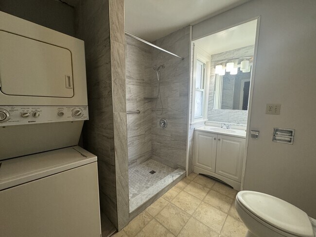 Foto del edificio - 1823 8th St