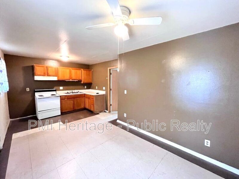 809 E Huntsville Ave Unit Apt 203, Springdale, AR 72764 Condo for