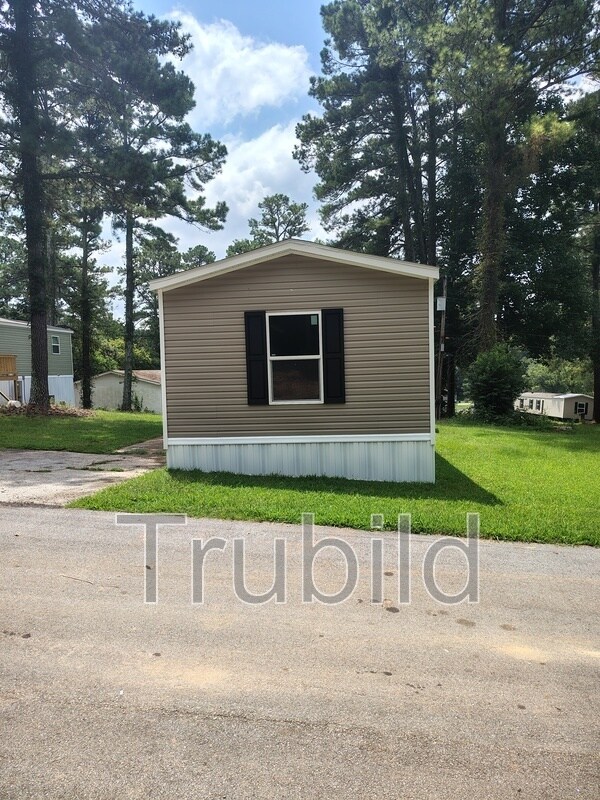 Building Photo - 8 Poole Cir