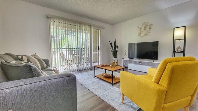 Foto del edificio - 3705 SW 27th St