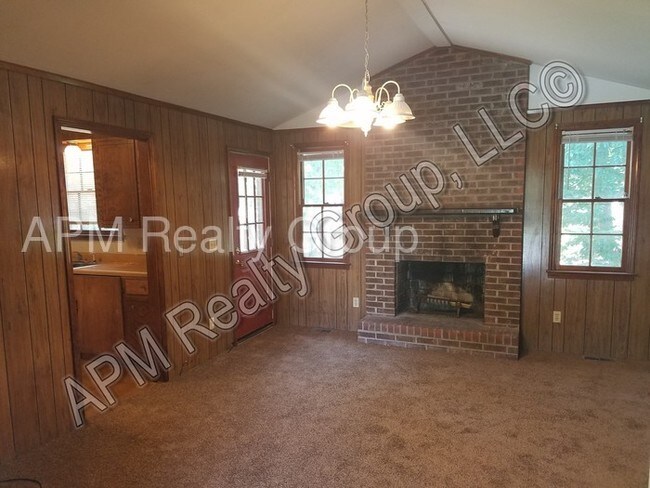 Building Photo - Cozy Quail Creek Home