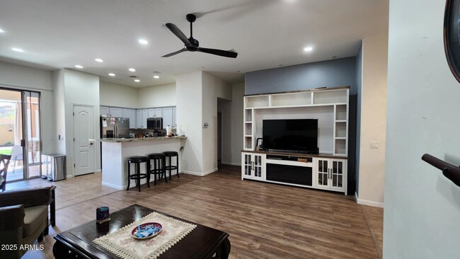 Foto del edificio - 21627 N Davis Way