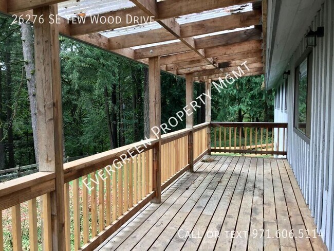 Building Photo - AMAZING REMODELED BORING RENTAL!  5BD/3BA-...