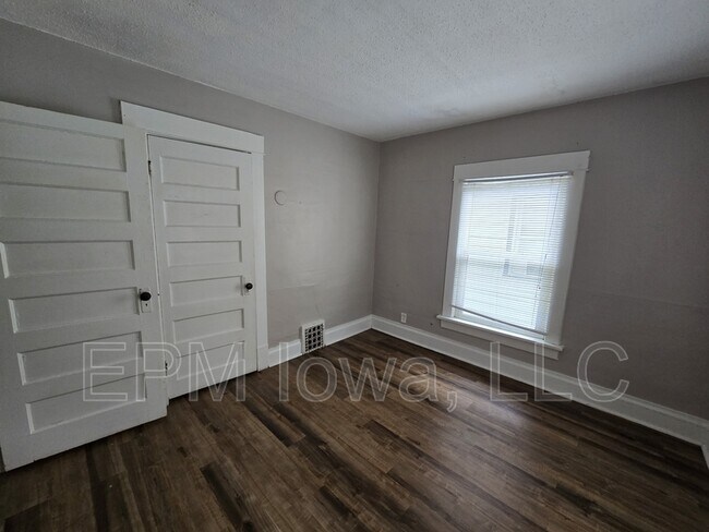 Foto del edificio - 408 1/2 Locust St