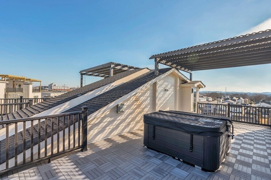 Foto principal - 5301 Centennial Blvd