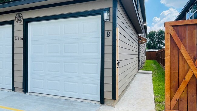 Building Photo - ? Brand-New Unit – 3 Bedrooms, 2.5 Bathroo...