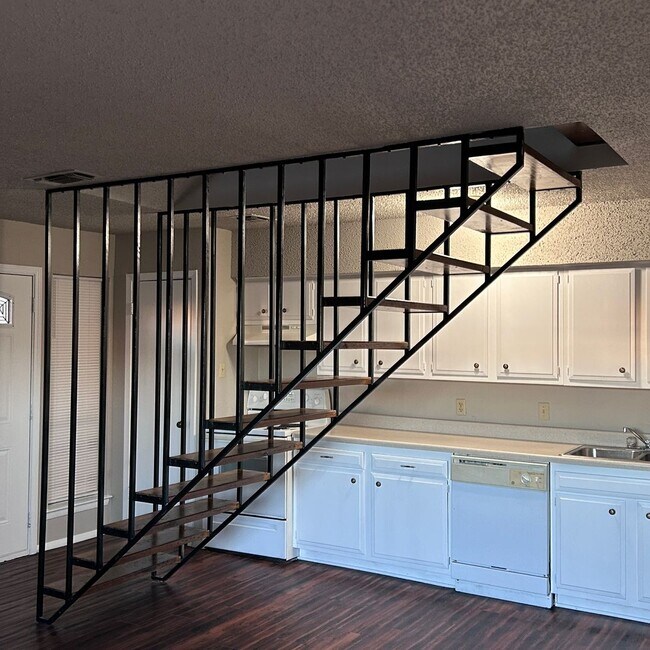Foto del edificio - 2414 W Abram # W Arlington,76013