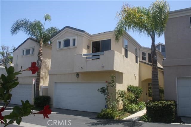 Foto principal - 26045 Frampton Ave