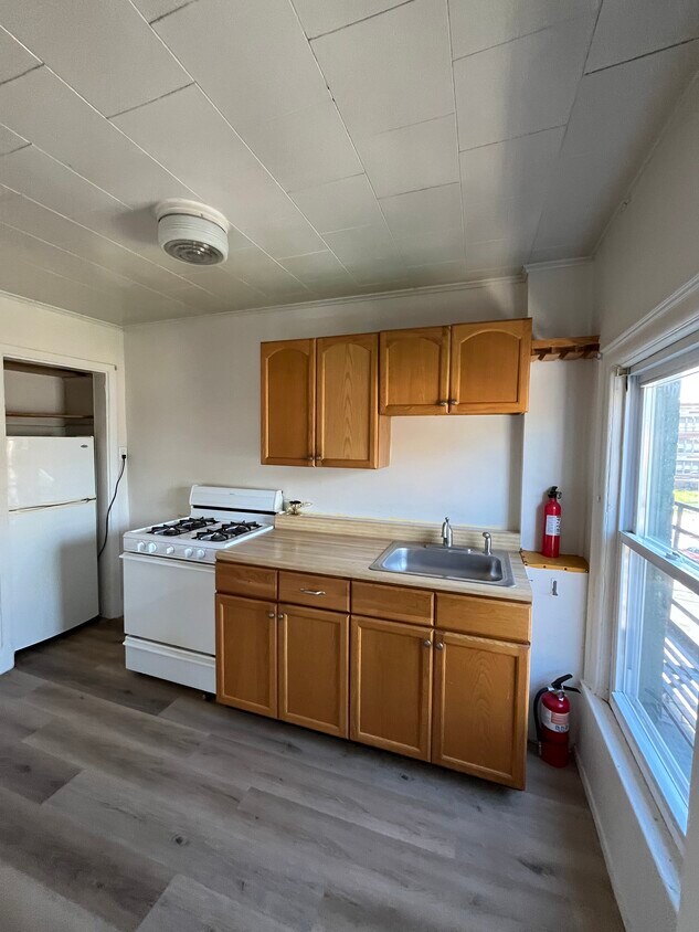 Foto principal - 141 Lembeck Ave