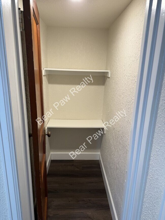 Foto del edificio - 1820 E 21st St