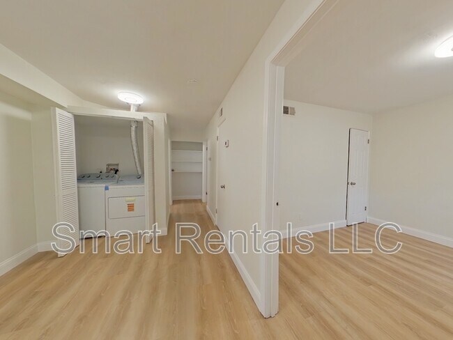 Foto del edificio - 3618 Indiana Ave