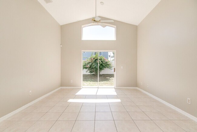 Foto del edificio - RENT BY MARCH 15TH and RECEIVE 2 WEEKS OFF...