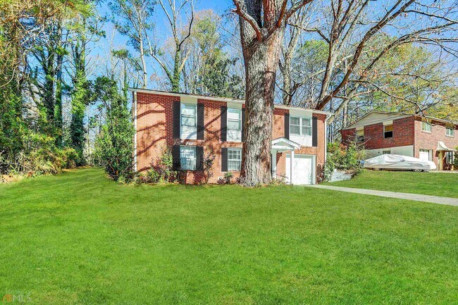 Building Photo - 2839 Allegro Dr NW