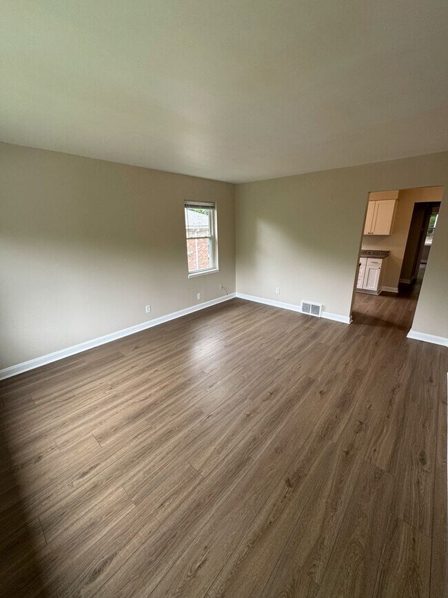 Foto del edificio - 2711 Brownsboro Rd