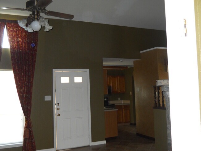 Foto del edificio - 3182 Chimney Cir