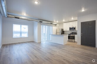 3 BR, 3 BA - 1120 SF - Elmwood Lake Apartments