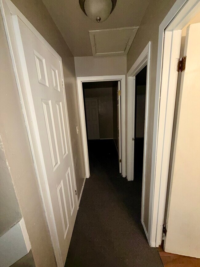 Foto del edificio - 7918 N Granville Rd