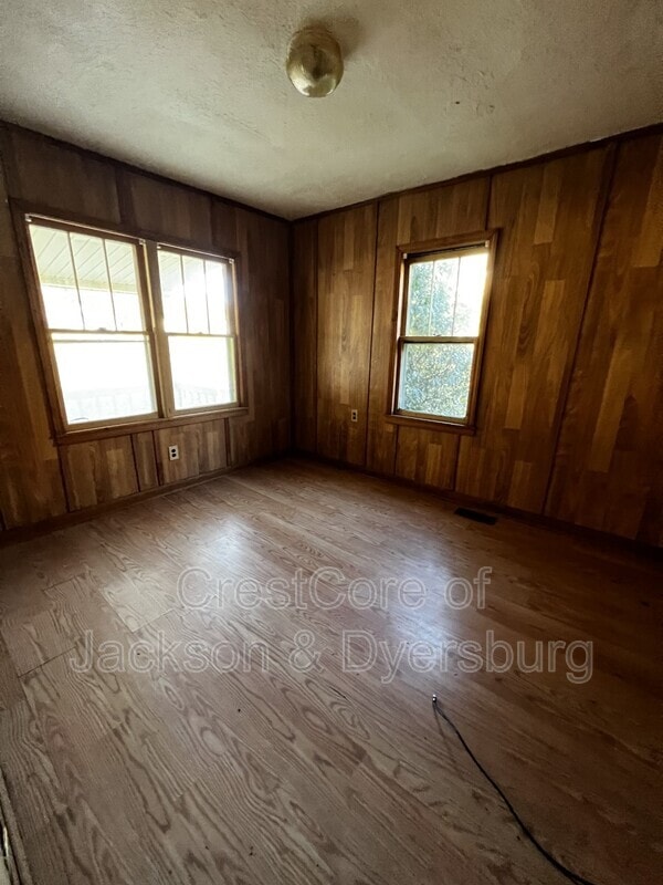 Building Photo - 1205 S Lexington St