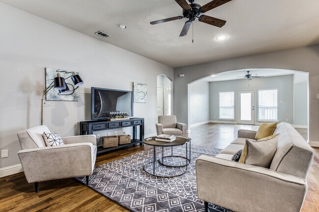 Foto del edificio - 2712 Lubbock Ave