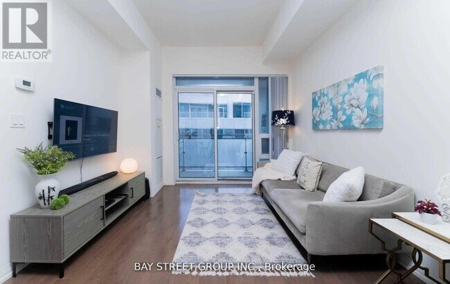 Photo du bâtiment - 460 Adelaide St E