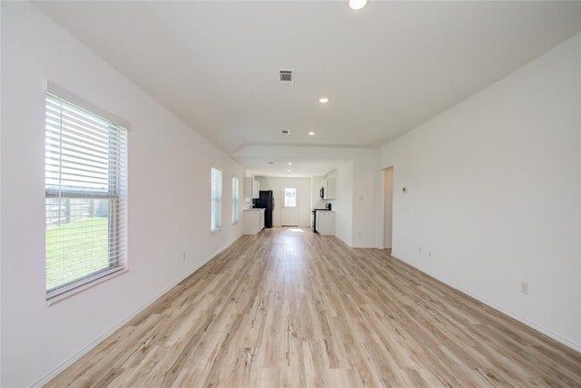 Building Photo - 5200 Elrington Vly Ln