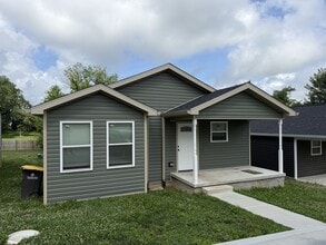 Building Photo - 75 Bluegrass Rd
