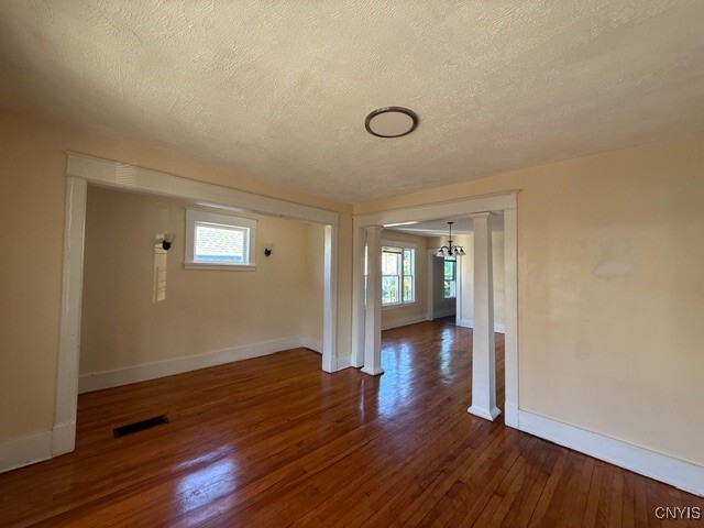 Foto del edificio - 1637 Neilson St