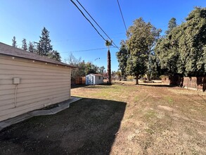 Building Photo - 4735 N Thorne Ave