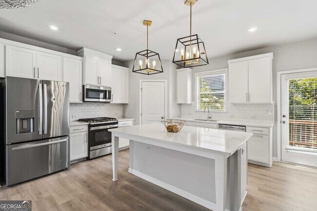 Foto del edificio - 6504 Brooklake Ct SE