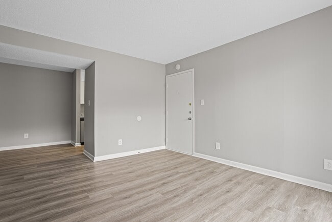 Building Photo - Liberty Heights