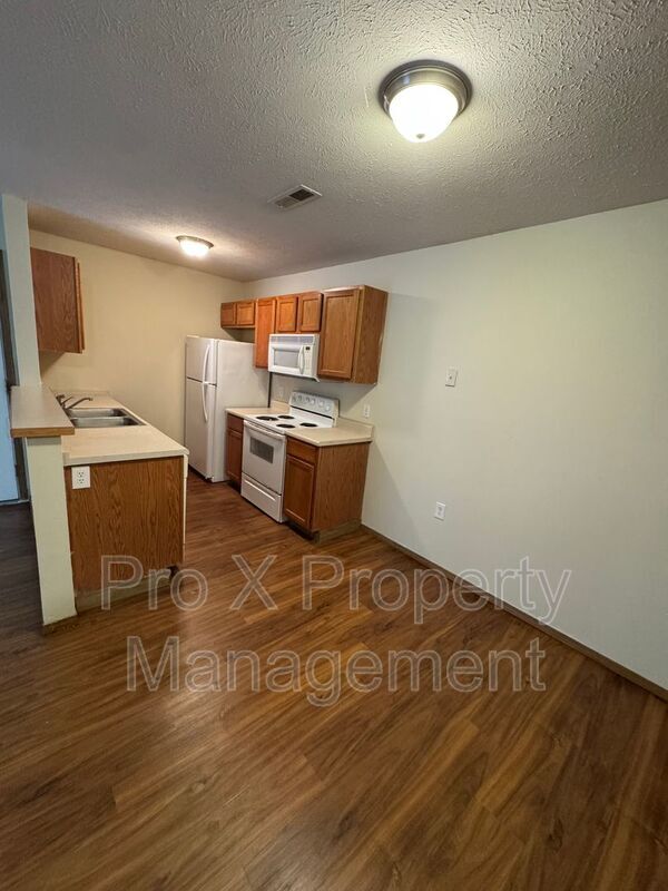 Foto del edificio - 2119 Southfork Dr