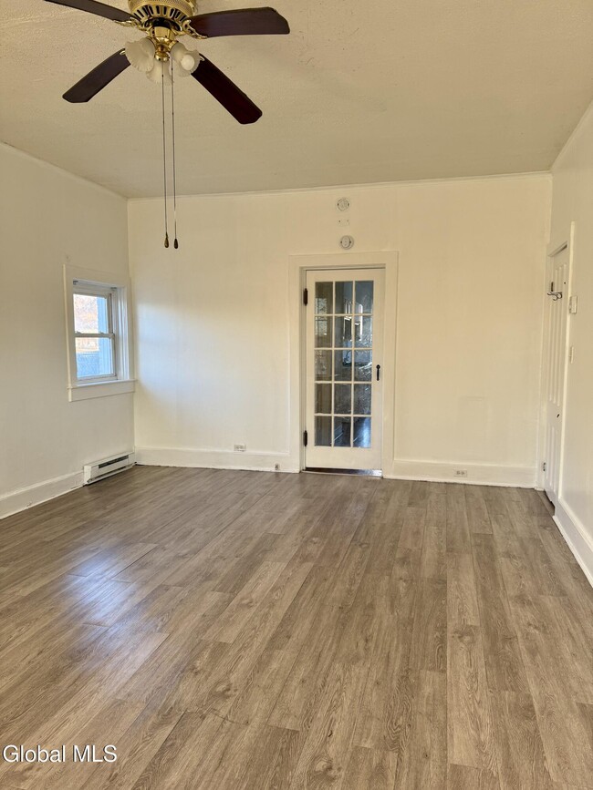 Building Photo - 290 2nd Ave