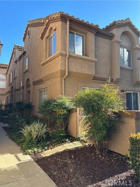 Building Photo - 2509 Moon Dust Dr