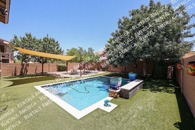 Building Photo - 7045 S Legend Dr