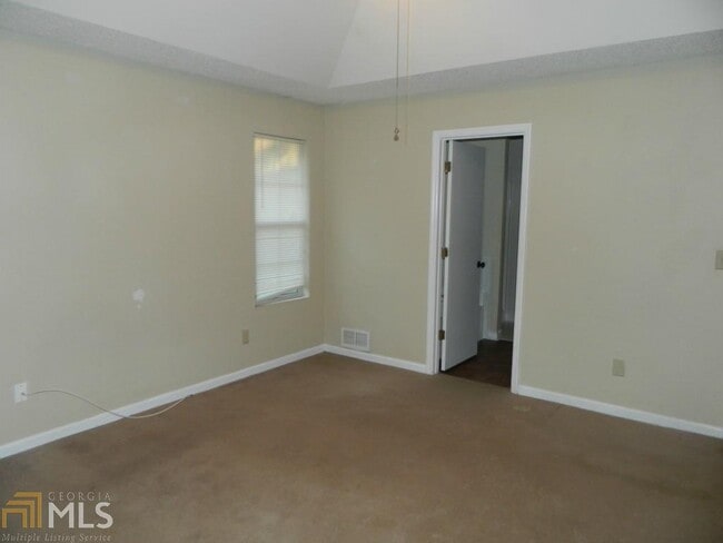 Building Photo - 2386 Clare Ct SW