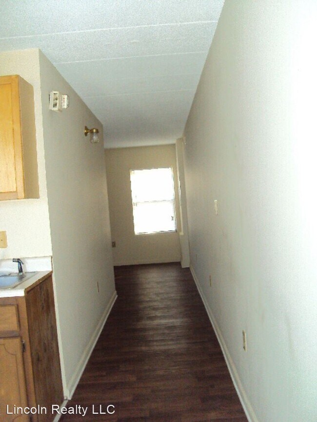 Building Photo - 1 br, 1 bath House - 201 Hazel Ave Apt 3