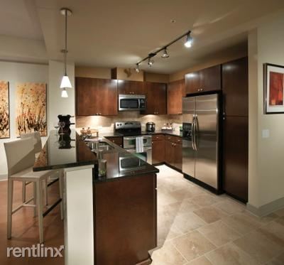 Building Photo - 10710 NE 10th St