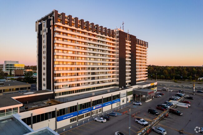 Photo du bâtiment - Mayfair Place Apartments