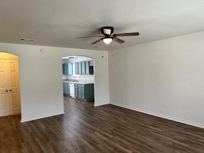 Foto del edificio - 1418 Hemphill St