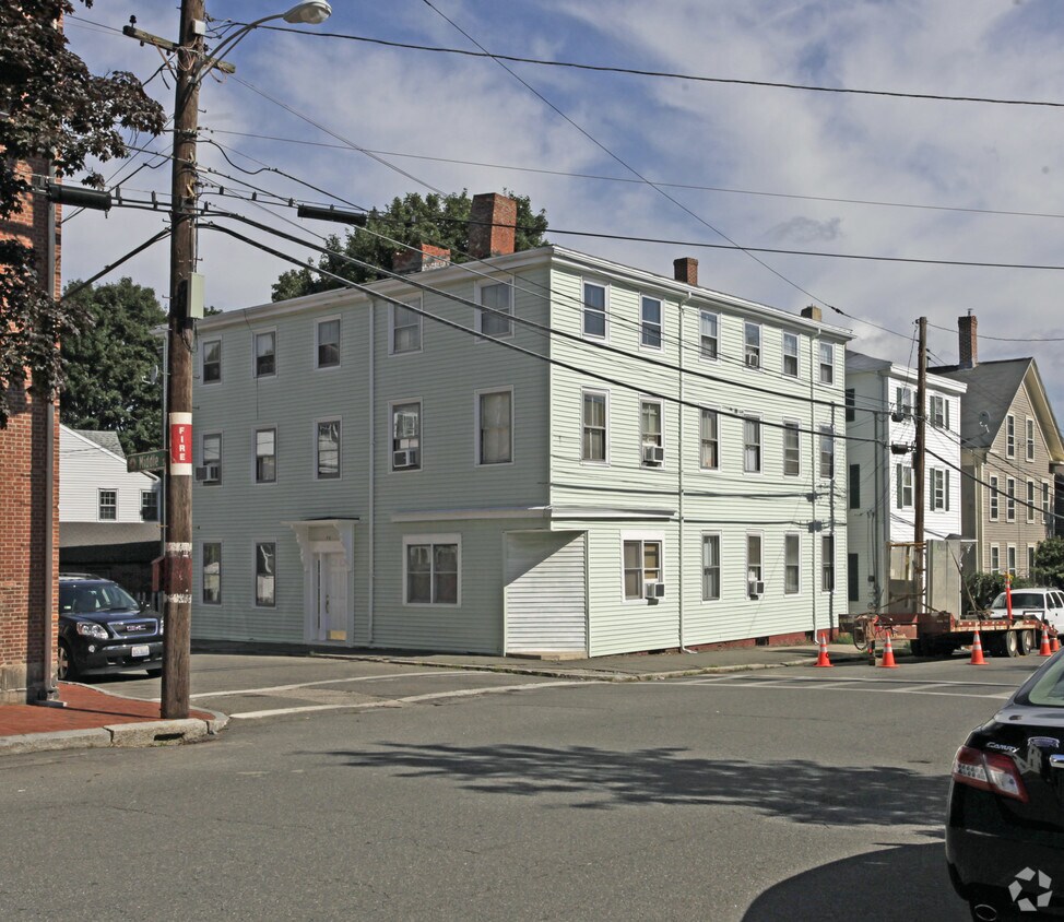 73 Middle St, Newburyport, MA 01950 Apartments in Newburyport, MA