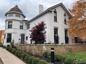 Building Photo - 61 Johnson Park