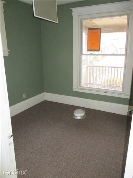 Building Photo - 1324 S Westnedge Ave