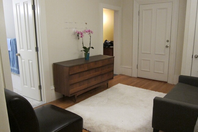 Livingroom - 308 Brookline St.