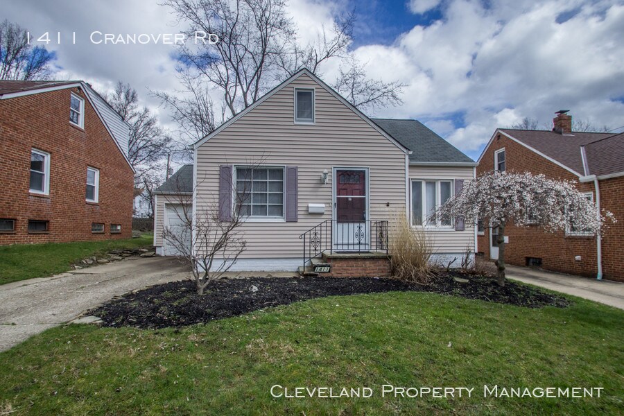 Well Maintained Lyndhurst Cape Cod House for Rent in Lyndhurst, OH