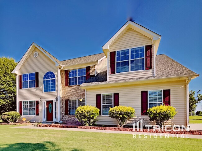 Building Photo - 15 Heaton Dr