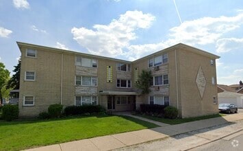 Building Photo - 3558 N Nagle Ave
