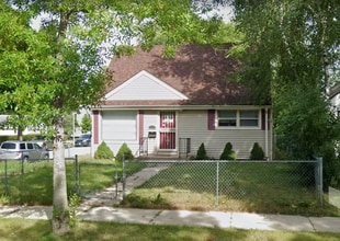 Building Photo - 5126 N 50th St